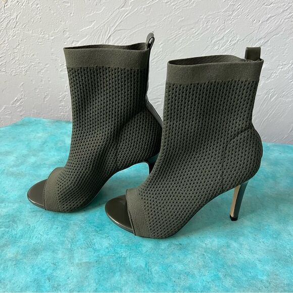 Catherine Malandrino Olive Green Peep Toe Bootie Heels - Picture 3 of 9